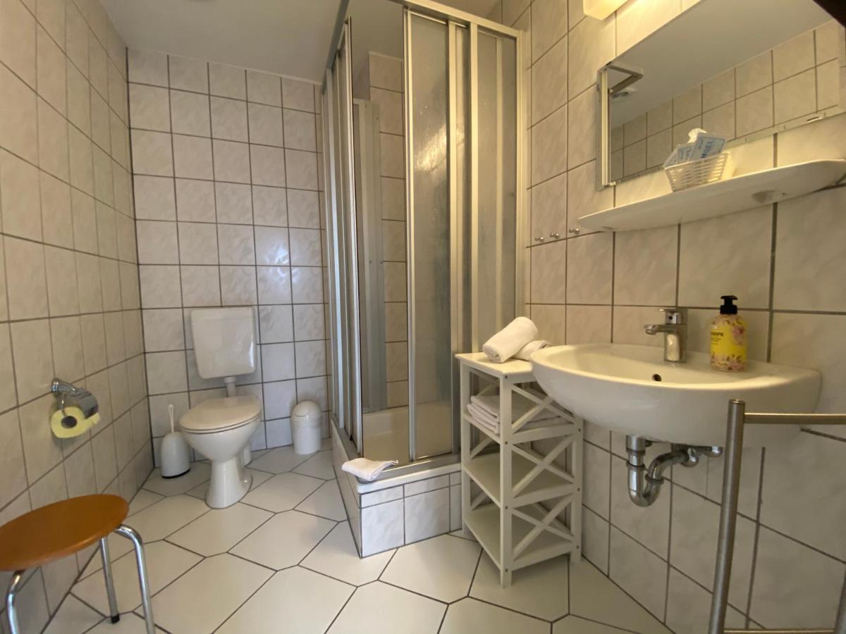 Pension Zum Blumchen Schwerin  Exterior photo